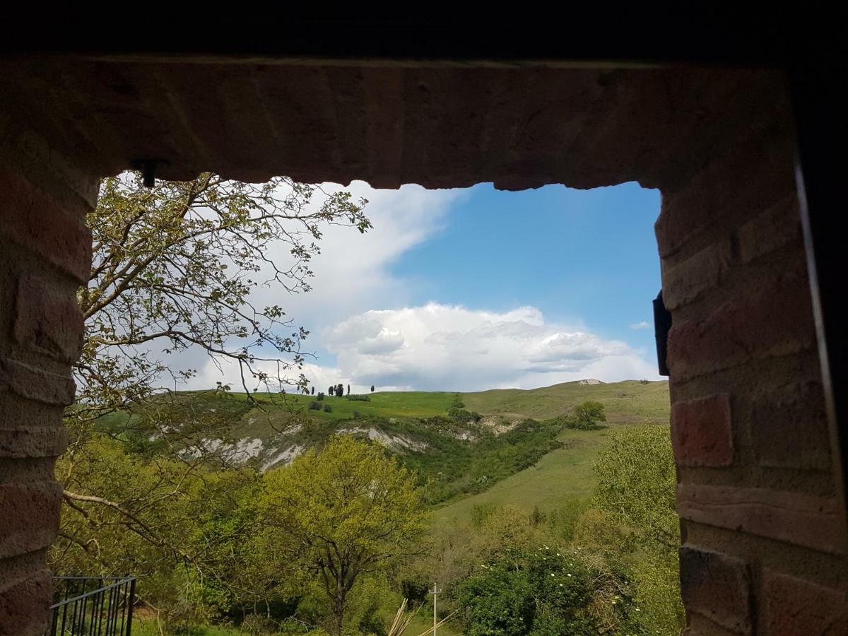 Agriturismo La Quiete Guest House Volterra Exterior photo